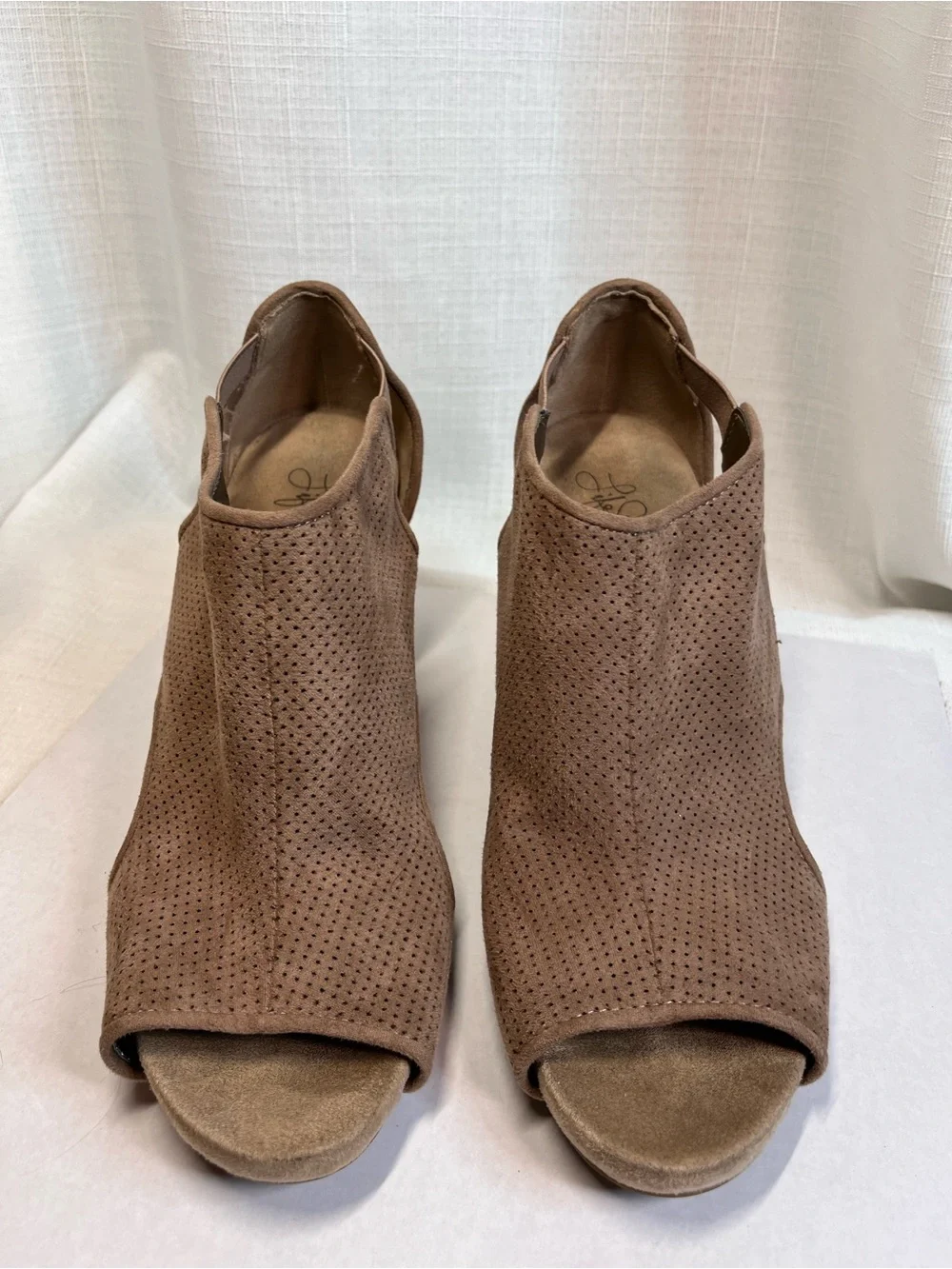 LifeStride Soft System Taupe Peep Toe Cork Wedge Sandals Size 8 Comfort
